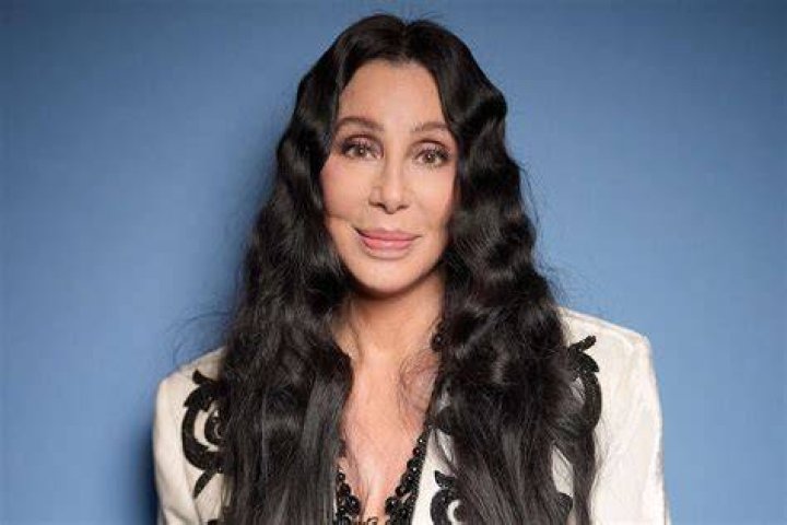 A 70YearOld Cher Reveals Her Struggle With Growing Older HuffPost