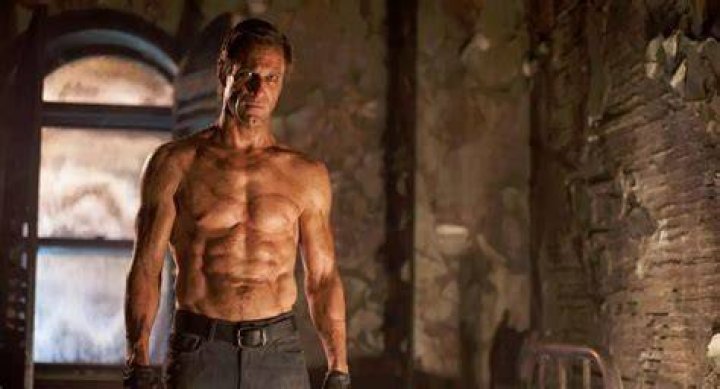 Aaron Eckhart Net Worth 2022, Age, Girlfriend, Wife, Children, Height