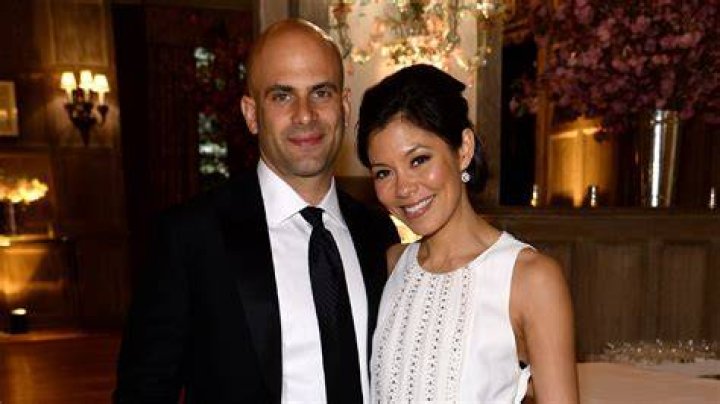 Alex Wagner Wedding, Husband, Pregnant, Baby, Salary, Bio
