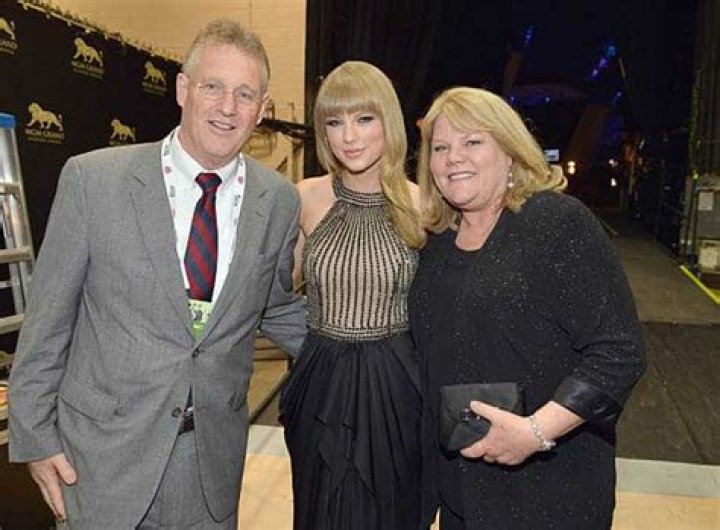 Andrea Swift and Scott Kingsley Swift A Story of Cancer, Career, and
