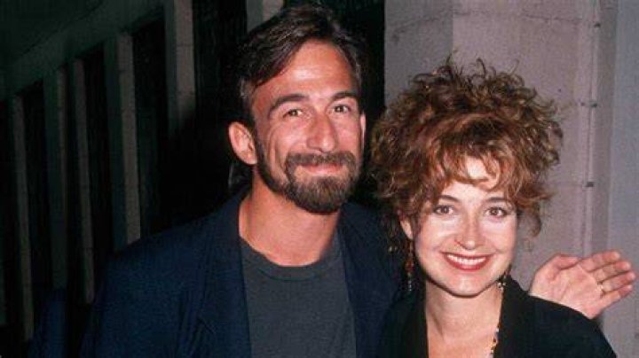 Annie Potts's Relationships: An In-Depth Look