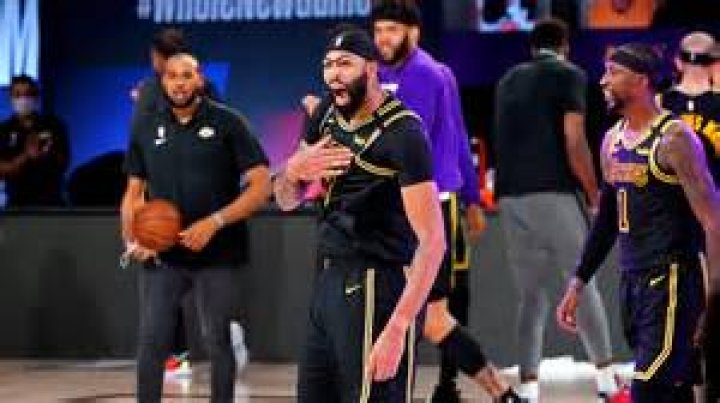 Anthony Davis' Parents & Family 5 Fast Facts You Need to Know