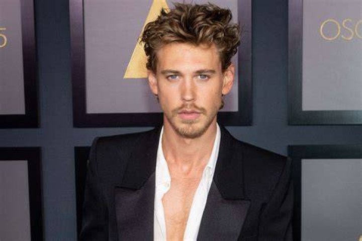 Austin Butler is "just so proud of" of Selena Gomez