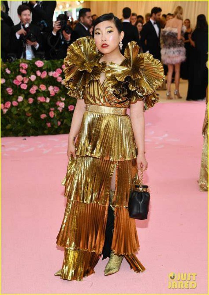 Awkwafina Glows in Gold at Her First Real Met Gala! 2019 Met Gala