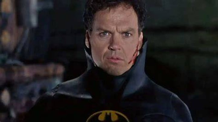 Batman de Michael Keaton estar&aacute; em "Batgirl"