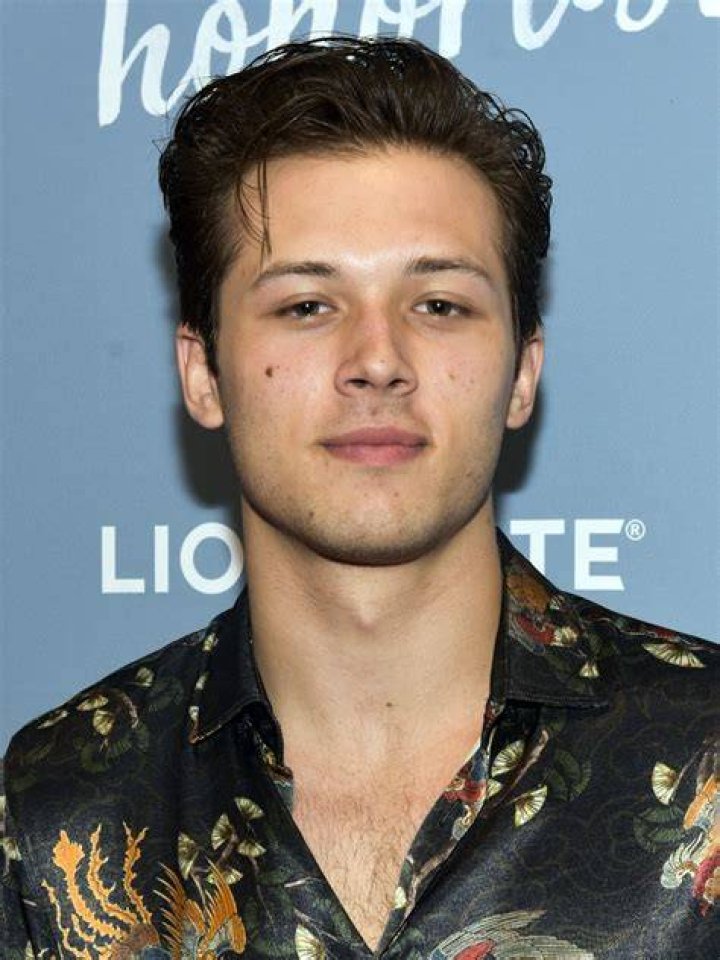 cute Leo Howard Photo (33821092) Fanpop