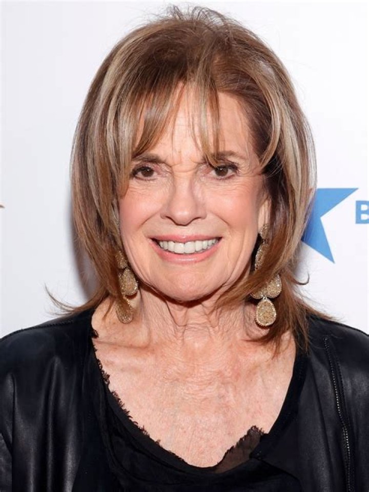 Discover The Extraordinary Linda Gray: Emmy-Winning Actress