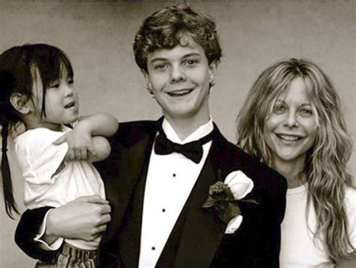 Does Meg Ryan have children? Celebrity.fm 1 Official Stars