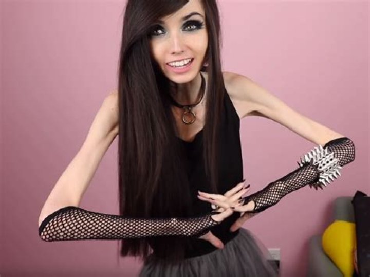 Eugenia Cooney isnt DEAD! YouTube