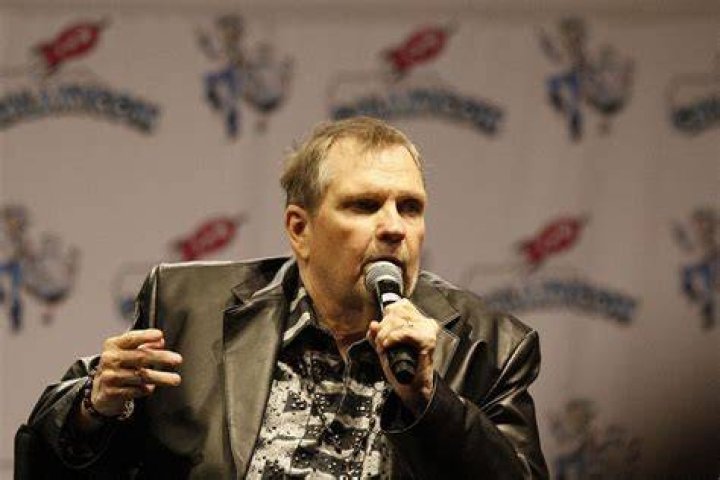 Fact Check Did Meat Loaf Die From Booster Dose?! Tech ARP