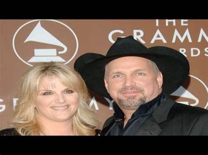 Garth Brooks Divorce Settlement Is American singersongwriter Getting