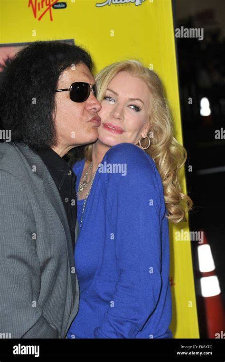 Gene Simmons Frau Treffen Sie Shannon Tweed, die Ehefrau des Kiss