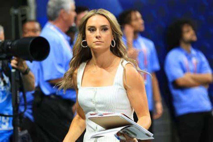 Has Molly McGrath had Plastic Surgery? Body Measurements, Boob Job