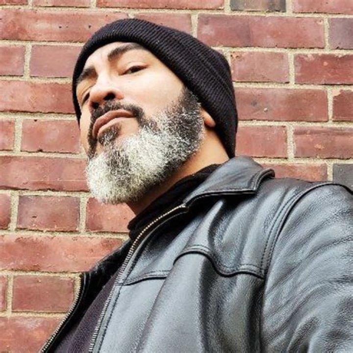 Is Brooklyn Dad Defiant a Paid Democratic Operative?