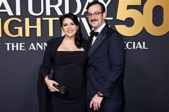 Is Cecily Strong Married? Relationship Status Breakdown!