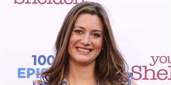 Is Zoe Perry Married Or Not: Digging Into Her Personal Life