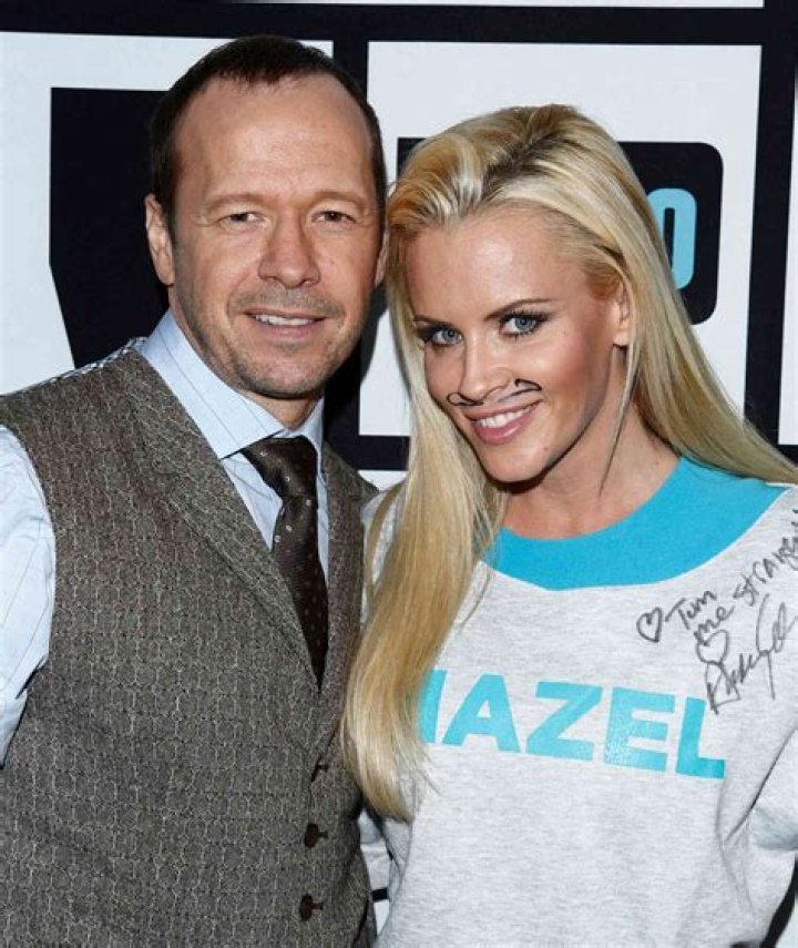 Jenny McCarthy's Divorce Rocks Hollywood
