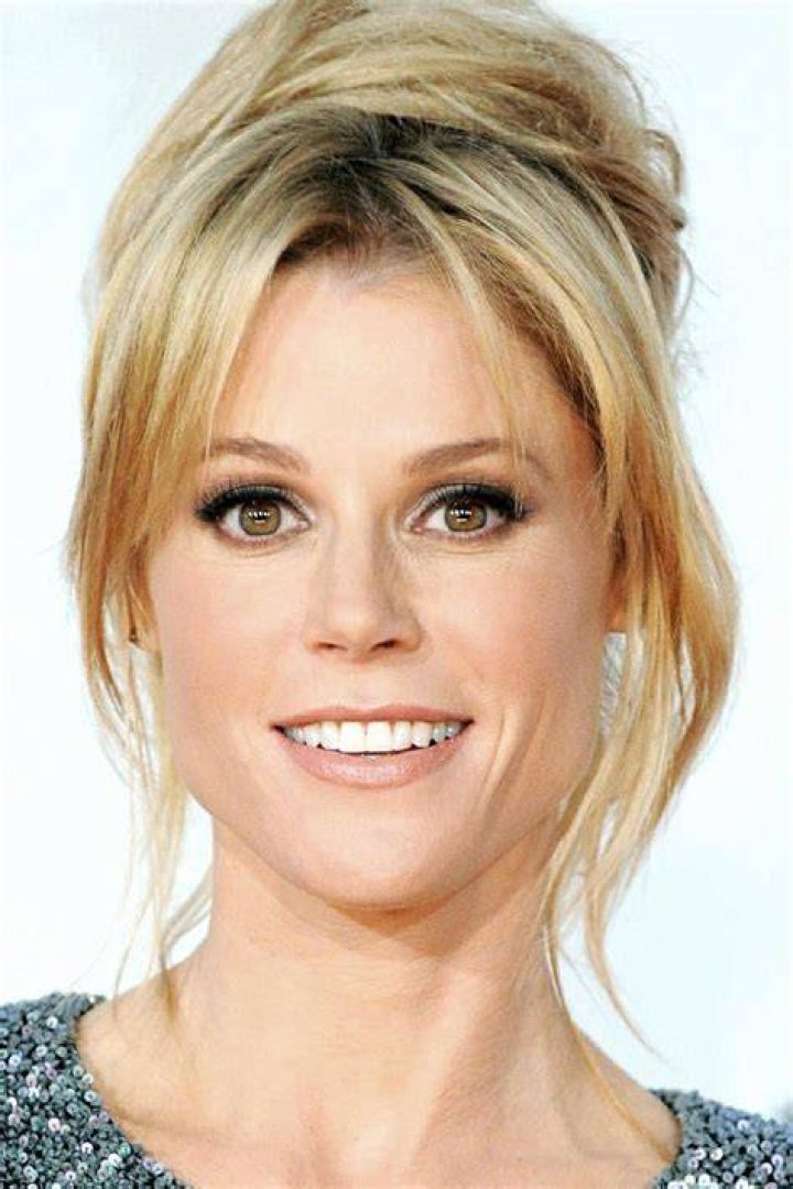 Julie Bowen Profile Images &mdash; The Movie Database (TMDB)