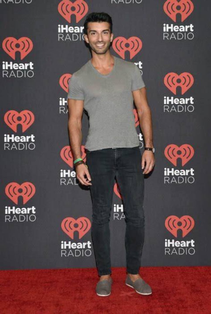 Justin Baldoni Height Weight Body Statistics Healthy Celeb