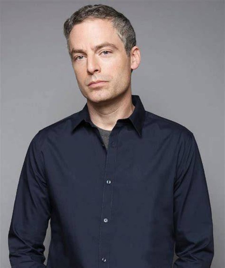 Justin Kirk Bio, Wiki, Age, Height, Family, Wife, Salary, Net Worth