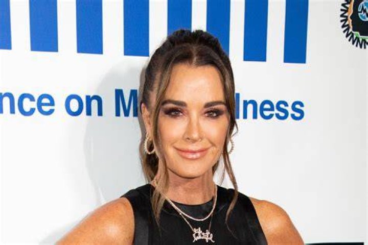 Kyle Richards Responds to Wade Dating Rumors Amid Mauricio Split