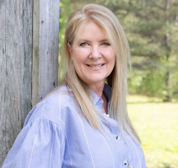 Leslie Davis Living Down South