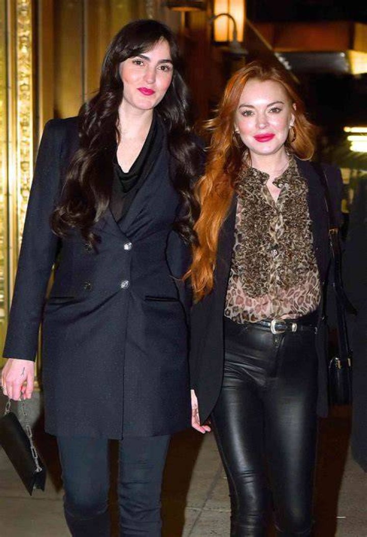 Lindsay Lohan and sister Aliana coordinate in pastel dresses on The