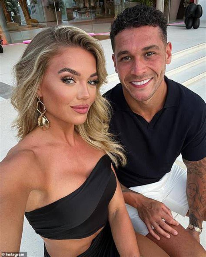 Love Island&rsquo;s Molly Smith her age, Callum Jones split and what she&rsquo;s