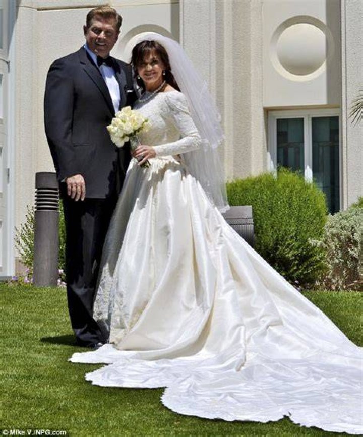 Marie Osmond Married Twice to Stephen Craig, Age, Net Worth, Bio