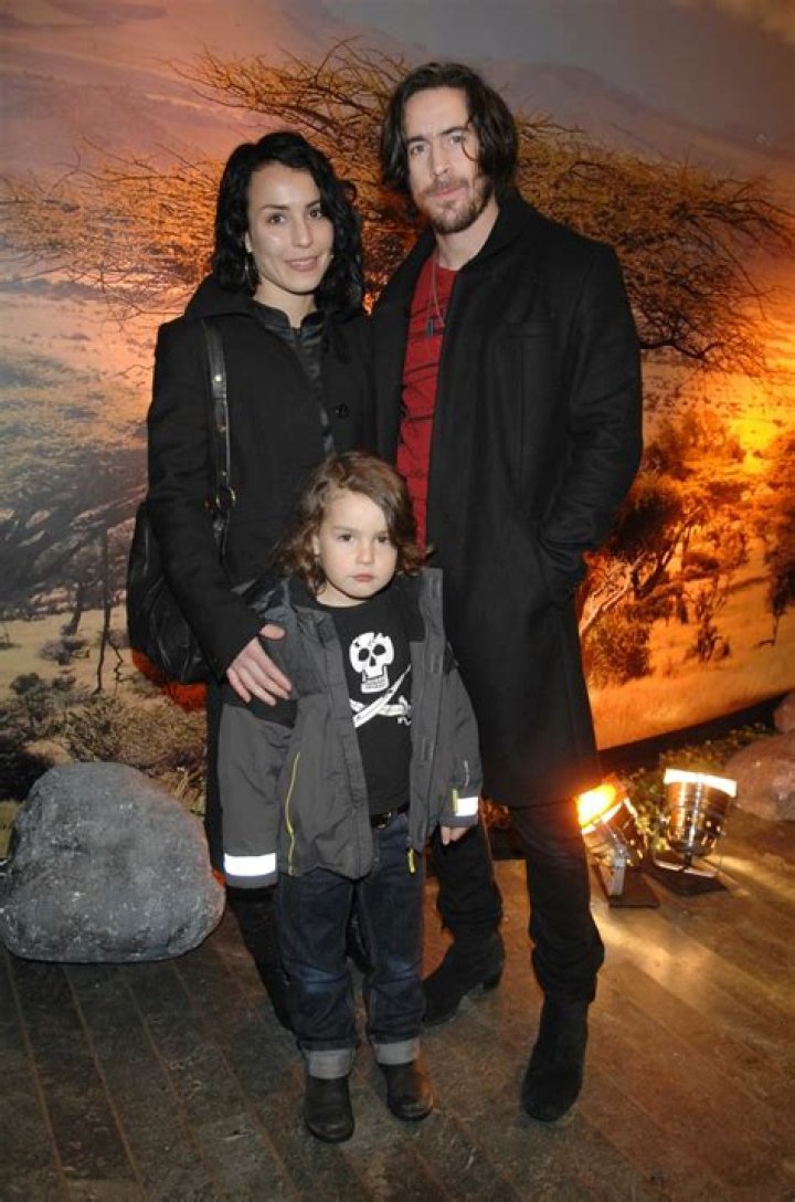 Noomi och Ola Rapace barn har vuxit upp h&auml;r &auml;r han idag ELLE