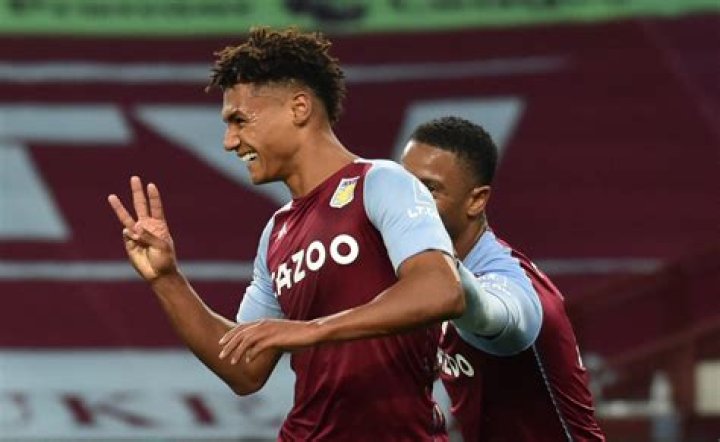 Ollie Watkins' Arsenal background, transfer dream, family&rsquo;s stance