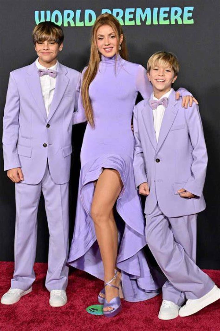 Piqu&eacute;, Milan, Sasha & friend Shakira, Milan pique, Shakira and gerard