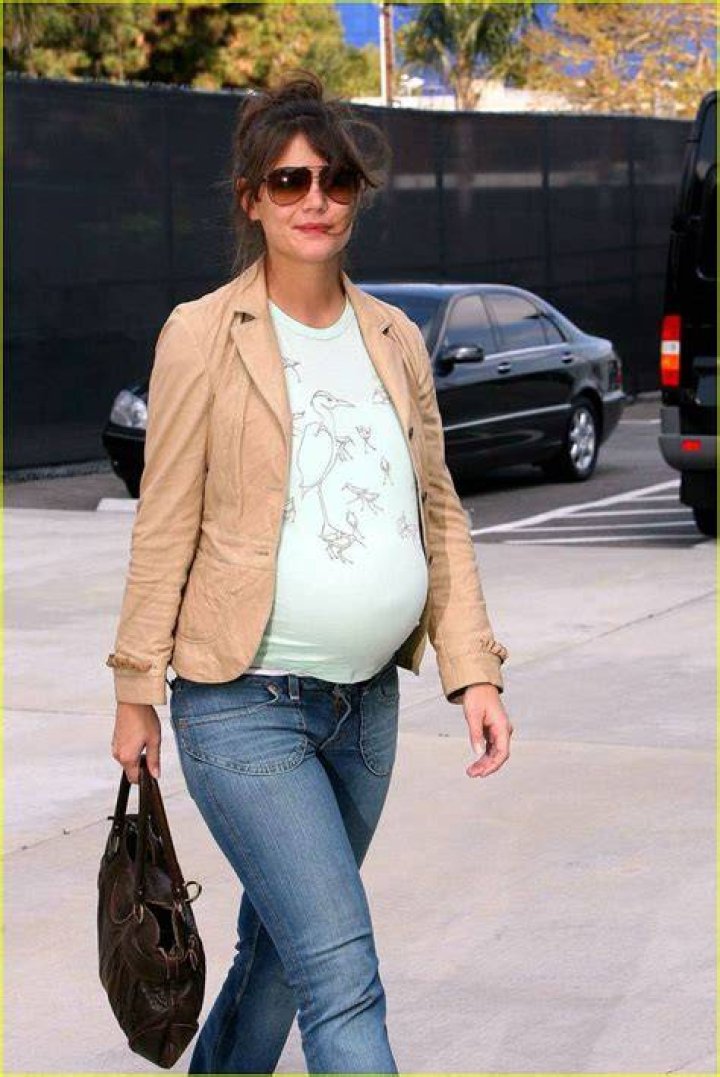 Pregnant Katie Holmes (670&times;1005) Long sleeve dress, Katie holmes