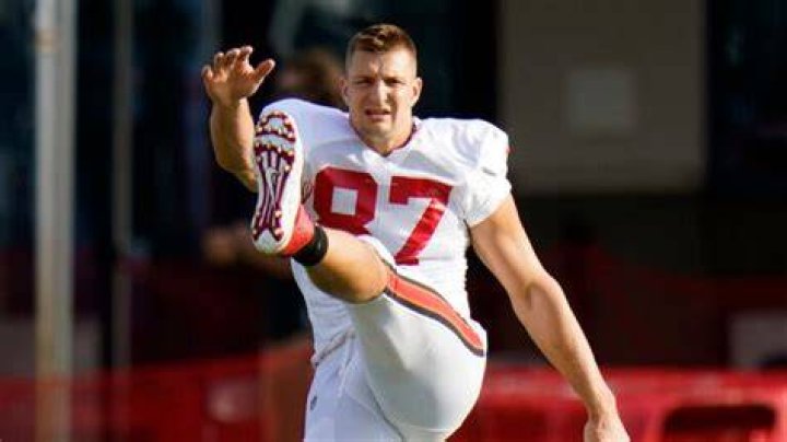 Rob Gronkowski&rsquo;s missed field goal in live Super Bowl commercial left