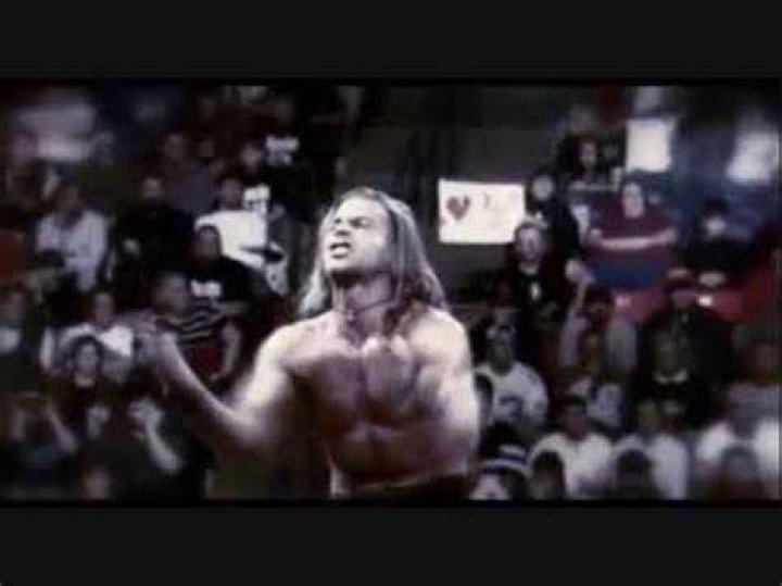 Shawn Michaels & Whisper Khaleej Mag News and Stories from Around