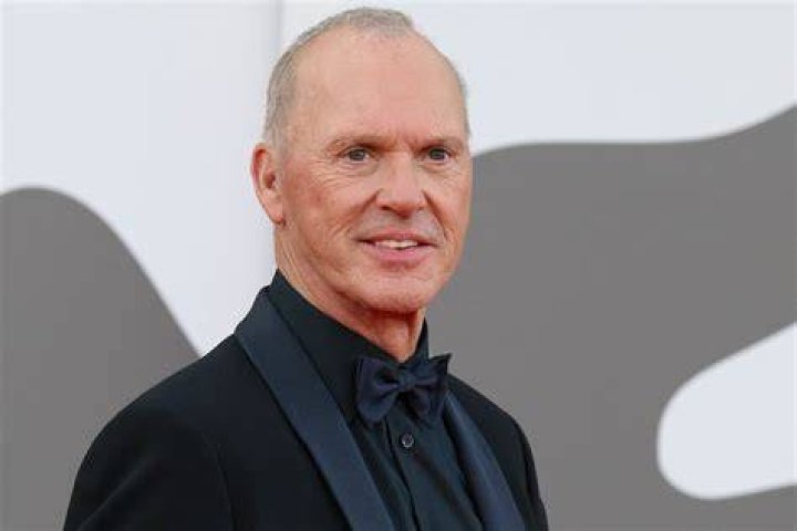 Sint&eacute;tico 97+ Foto Michael Keaton Diane M. Douglas Lleno