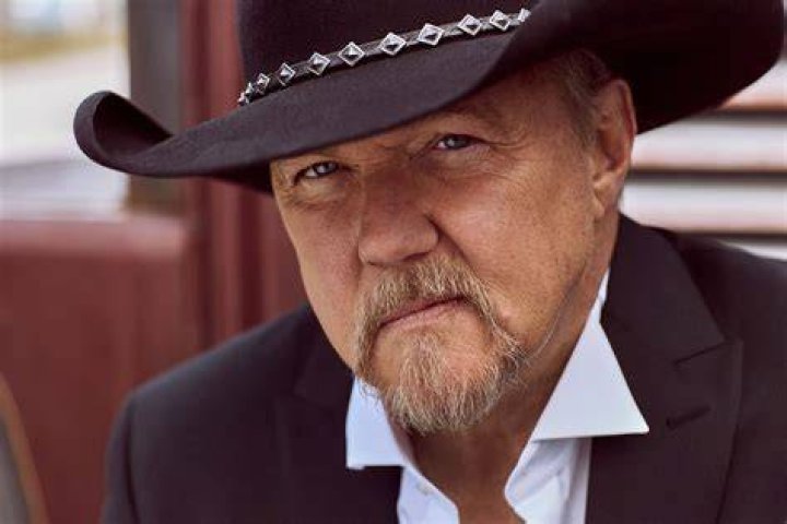 Trace Adkins' Kids Meet the Country Singer's 5 Daughters Closer Weekly