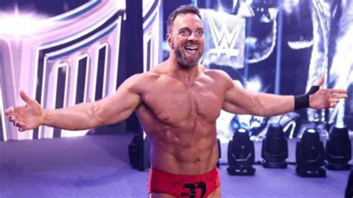 WWE wrestler LA Knight net worth in 2023, salary, age, height and real